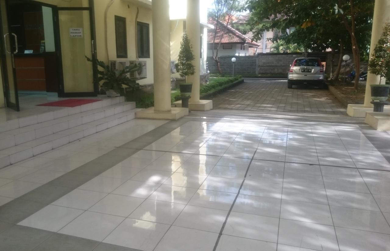 Edutel Undiksha Hotel Singaraja  Luaran gambar